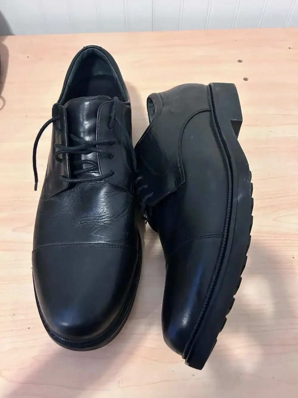 Aetrex black leather